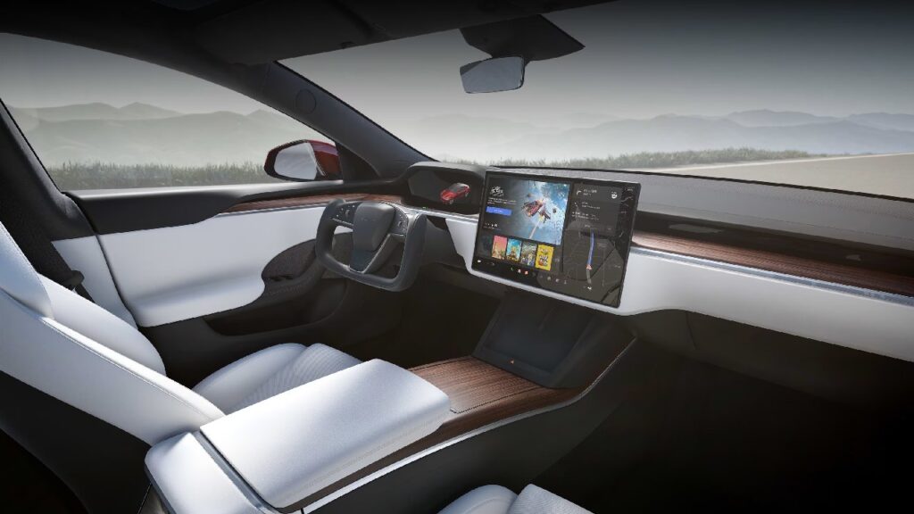 Tesla Model S Interior - Steering, Dashboard and Touchscreen