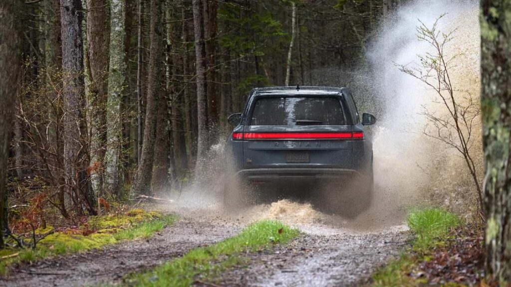 Rivian R1S Rear Profile