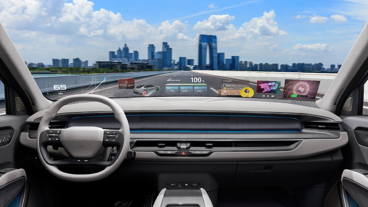 Hyundai Mobis and Zeiss Holographic Windshield Display