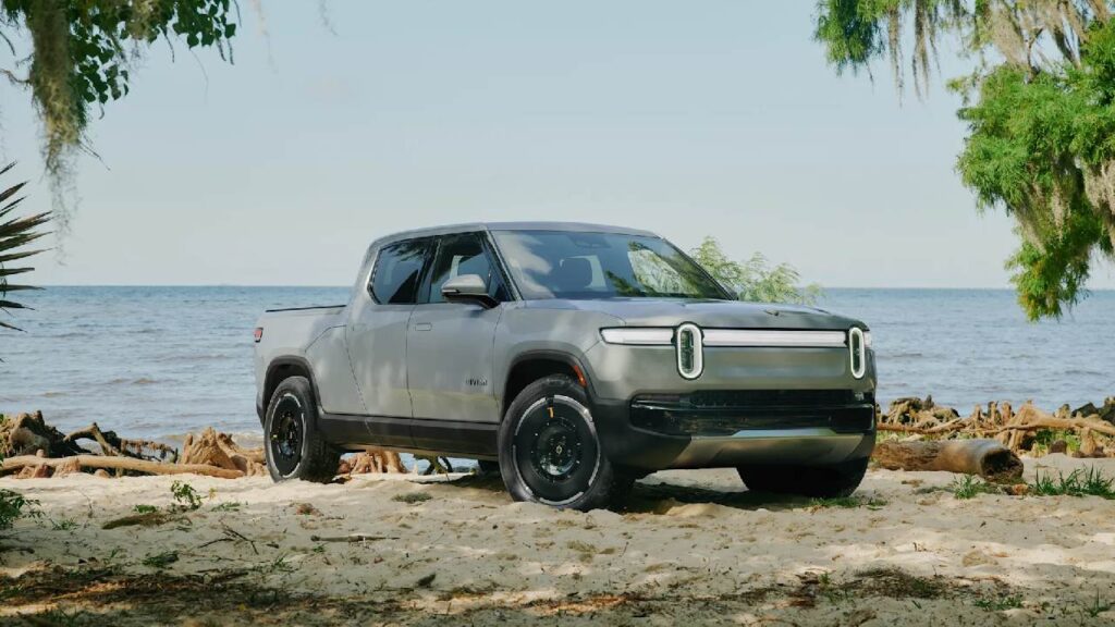 Rivian R1T Front Three Quarters