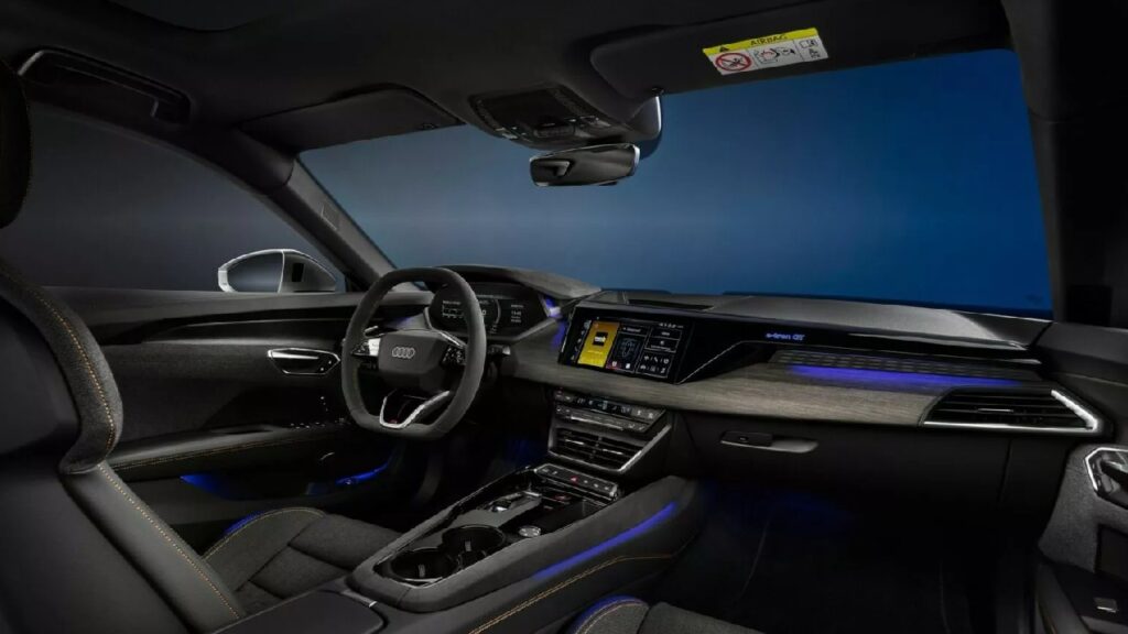 2025 Audi e-tron GT Interior