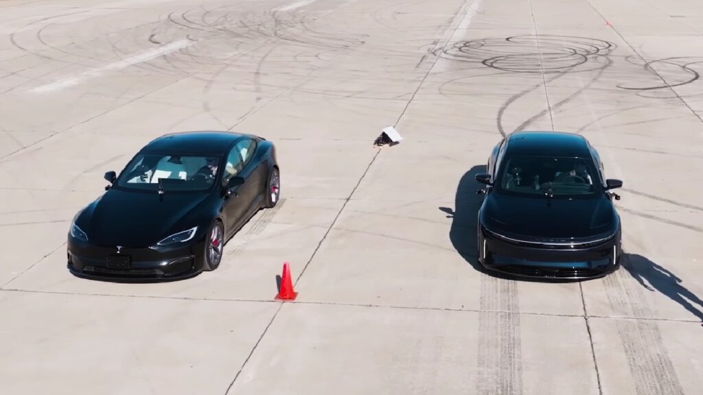 Lucid Air Sapphire vs Tesla Model S Plaid Drag Race