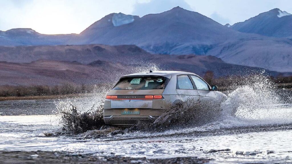 Hyundai Ioniq 5 Guinness World Record for Greatest Altitude Change